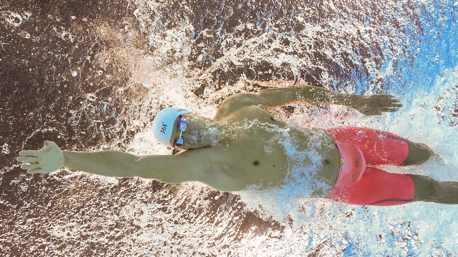 1-0!李霄鹏命真硬!海牛上岸亚泰降级,邓卓翔早早撤下两大外援,李霄鹏冲进球场视频